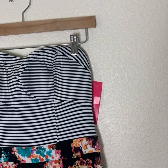 Xhilaration | NWT Strapless tube dress size medium - Picture 2 of 10